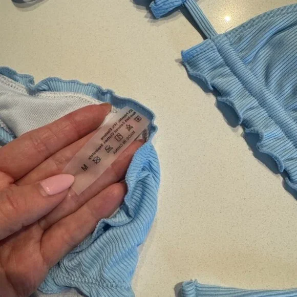 SHEIN Blue Ruffled Bikini Set - Picture 3 of 4